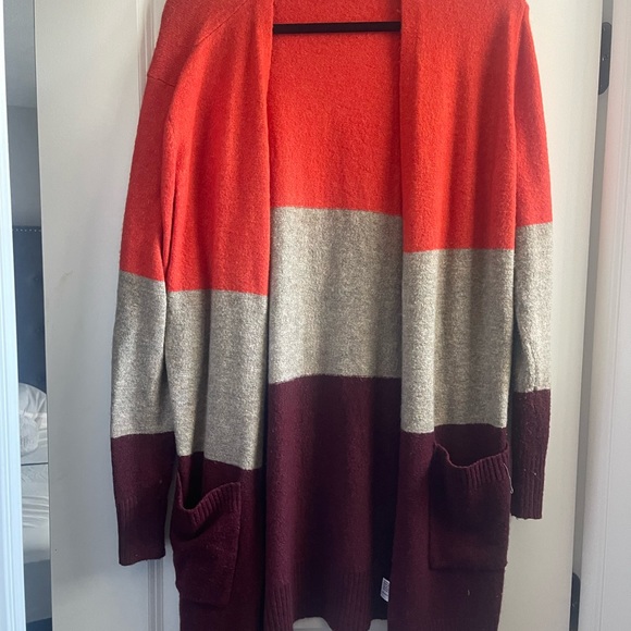 Color Block Cardigan - Picture 2 of 6